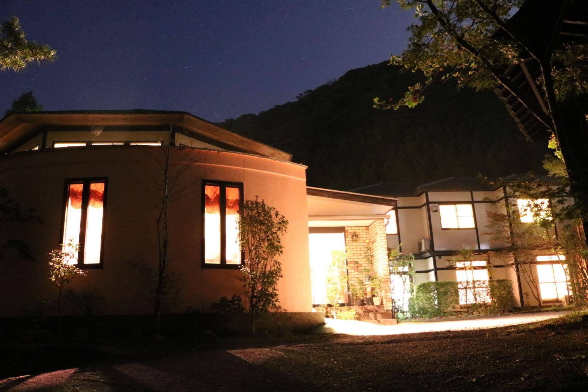 La Maison De David Yufu Exterior photo
