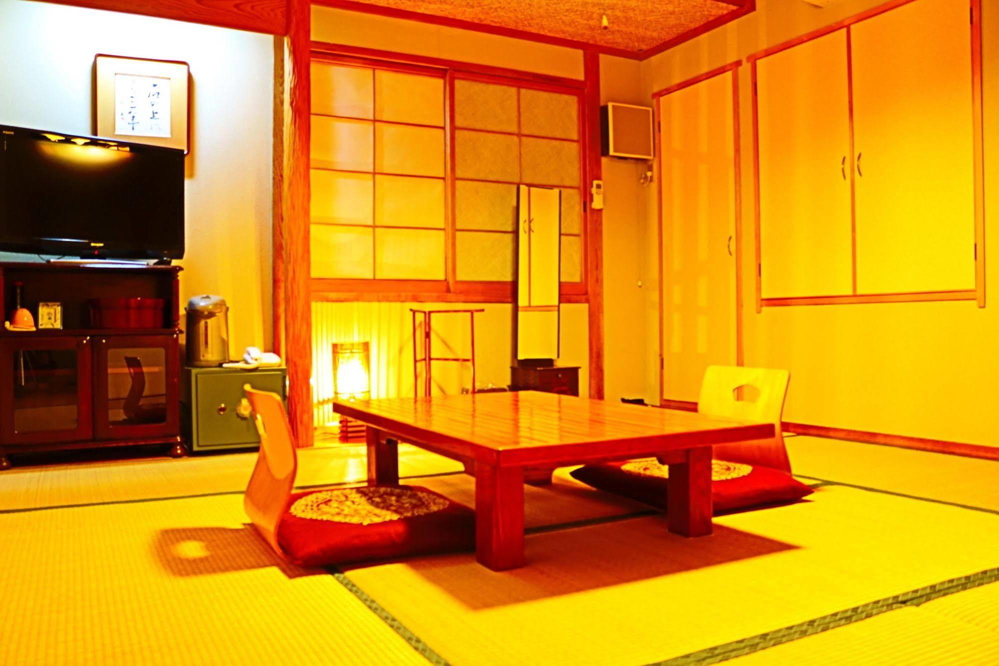 La Maison De David Yufu Exterior photo